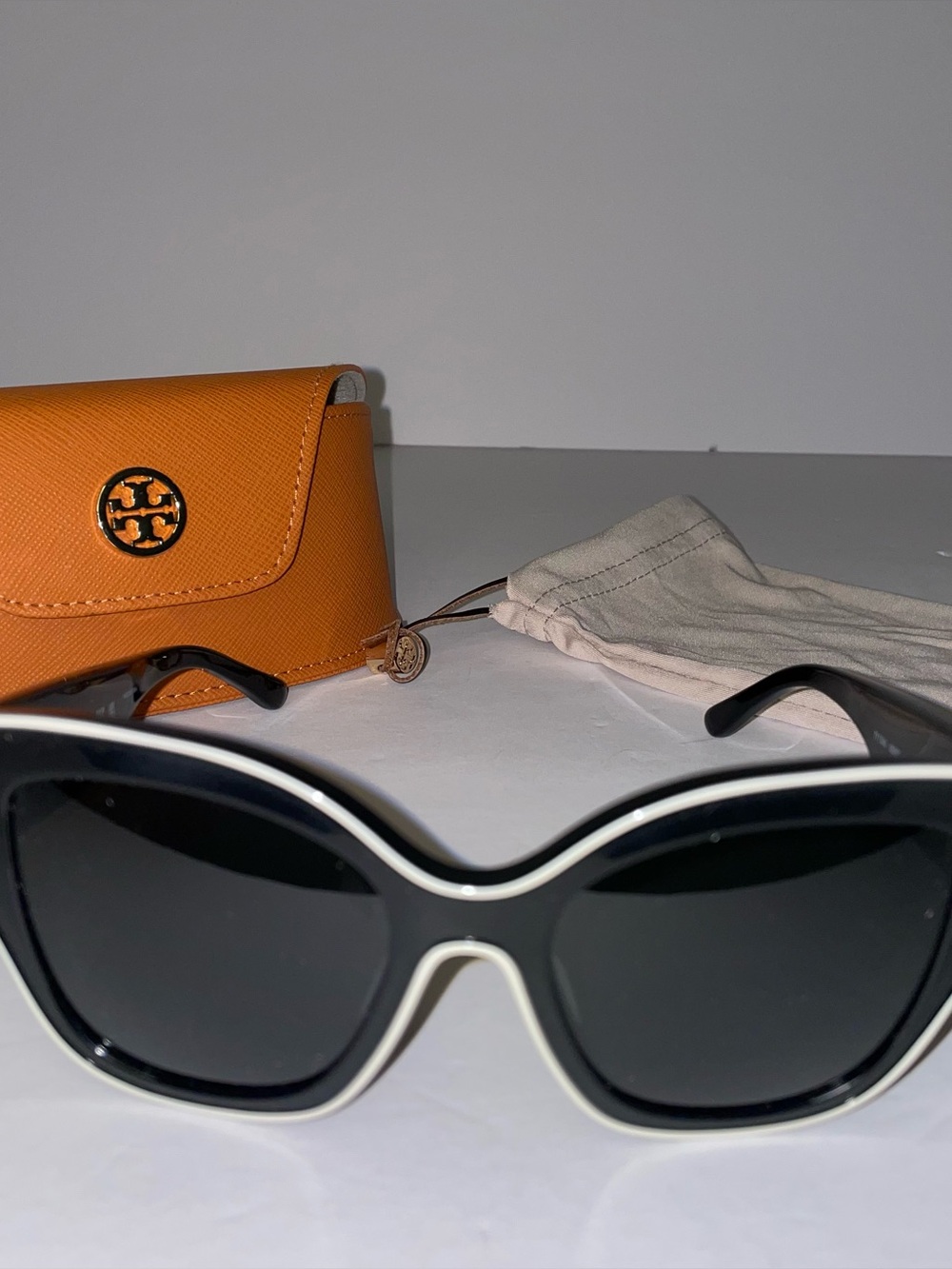 Tory Burch Butterfly Oversized Cat Eye Sunglasses Black with Ivory Piping